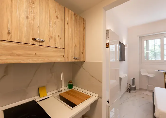 Chiesa Russa شقة سانريمو